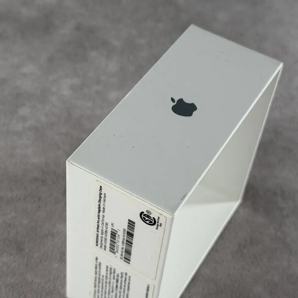 MLMK3AMIA AirPods Pro with MagSafe Charging BOX ONLY PAPERS INCLUDED